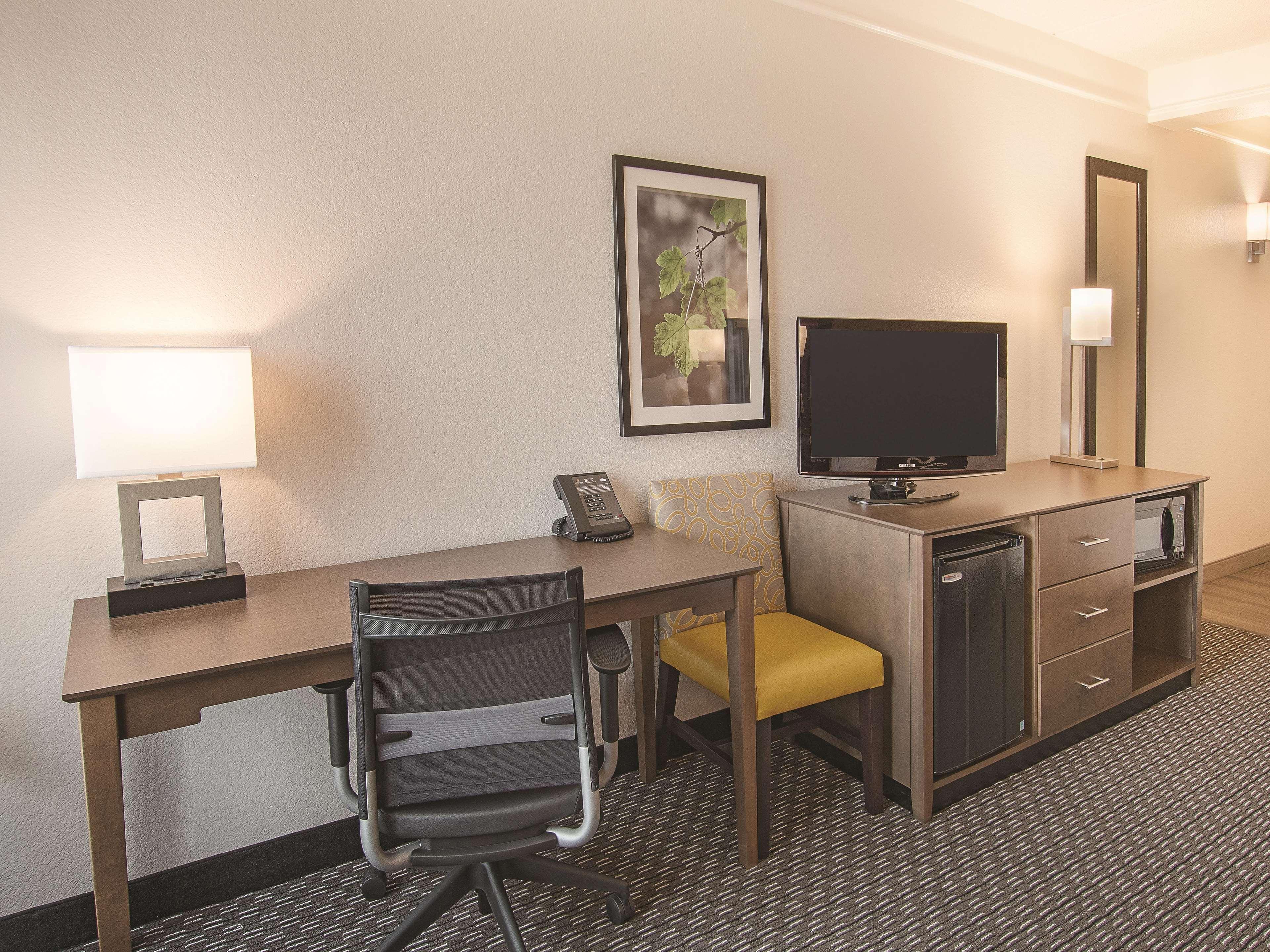 Hotel La Quinta By Wyndham Arlington North 6 Flags Dr Esterno foto