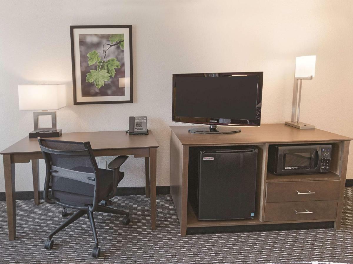 Hotel La Quinta By Wyndham Arlington North 6 Flags Dr Esterno foto